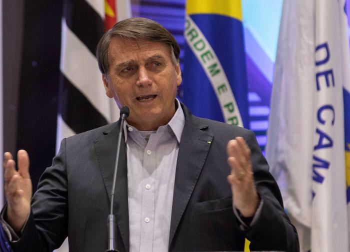 As intermitências do progresso ou  governo Bolsonaro vende o Brasil