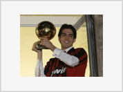 Kaká conquistou  Bola de Ouro