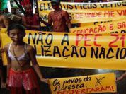 Índios protestam em Manaus contra PEC 215 e outros retrocessos em seus direitos