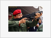 Chávez anunciou a colocação da pedra de fundamento de uma fábrica de fuzis Kalashnikov