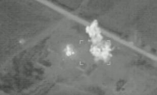 Imagens da destruição dos depósitos de munição e armas da AFU