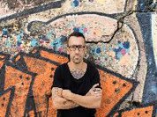 Apresentador comenta sobre mês do Orgulho: "O movimento LGBTQIA+ não é só festa"