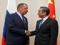 Rússia e China divulgam declaração contra ações unilaterais