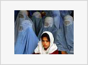 Mulheres afegãs: "Nós não podemos pisar nas ruas por medo de ataques com ácido"