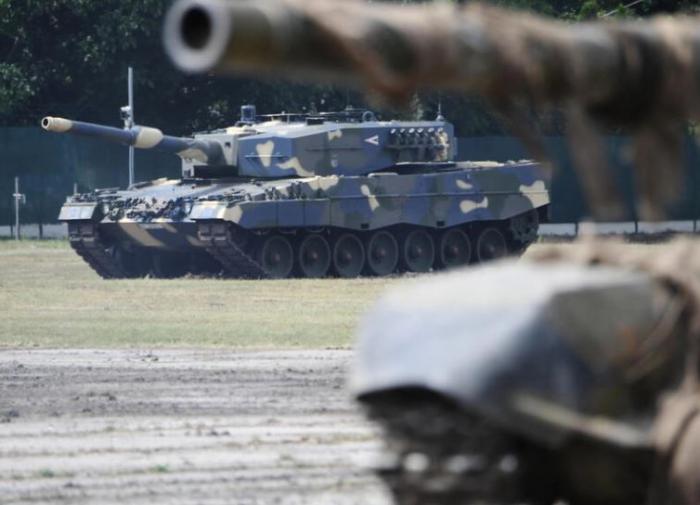 O Ministério da Defesa espanhol explica por que não transferirá os tanques Leopard para a Ucrânia
