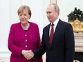 Putin e Merkel abordam temas internacionais cruciais no Kremlin