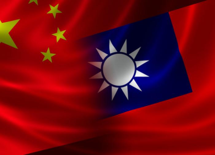 China dispara múltiplos mísseis balísticos em águas de Taiwan