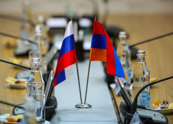 Armênia e Rússia deixam de utilizar o dólar e o euro no comércio mútuo