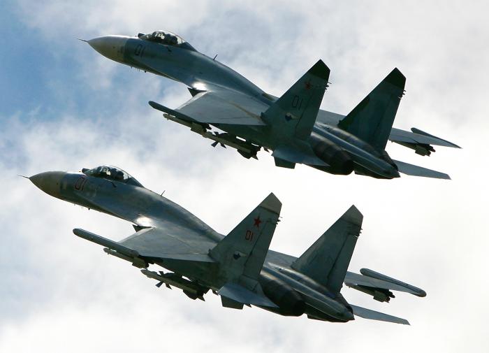 Os pilotos do Su-27 que derrubaram o MQ-9 Reaper se apresentaram para a decoração